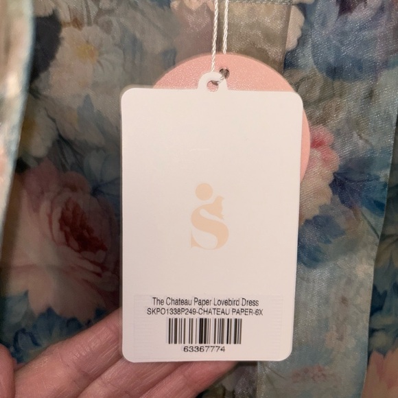 Selkie Floral Cape with Ruffled Sleeves - Picture 4 of 5